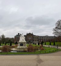 Queen Victoria Statue